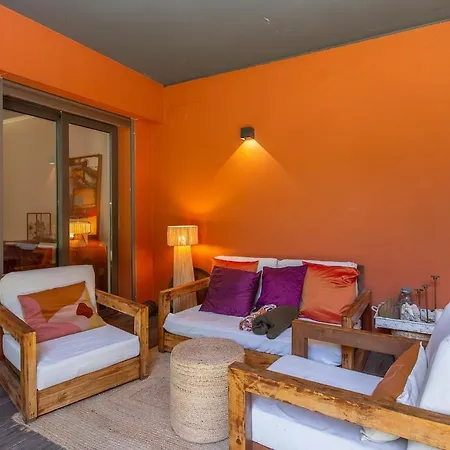 Casa *