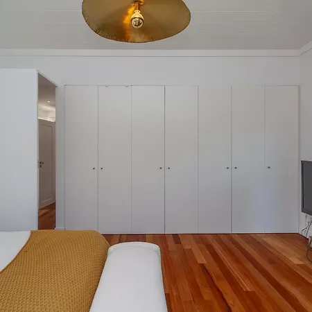 Casa *